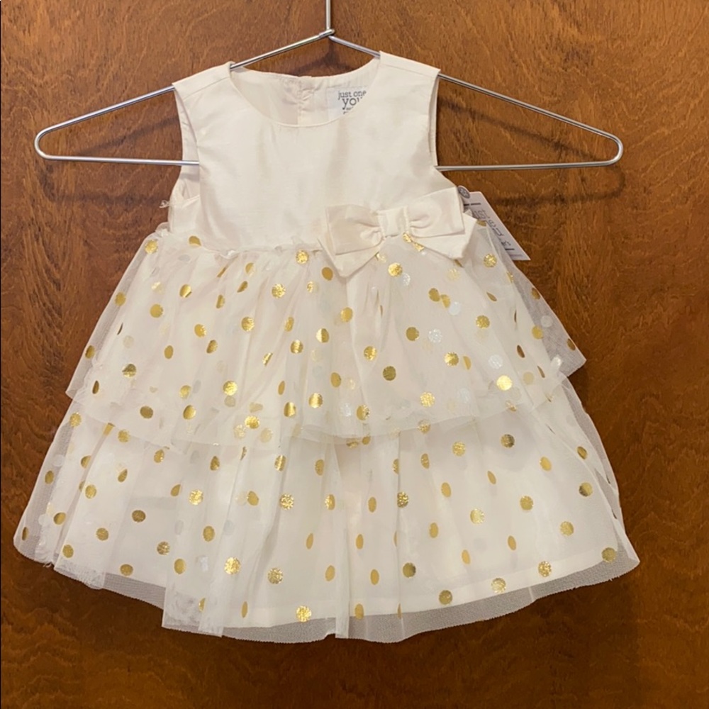 Carter’s  just one you dress size 6 month NWT